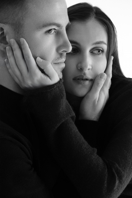 Фотосессия Love Story для пары - забронировать фотосессию в студии от сети фотостудий Fashion Box в Уфе – фото № 4