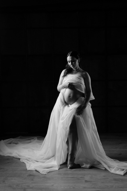 Фотосессия для беременных «В ожидании чуда» - заказать профессиональную фотосъемку от сети фотостудий Fashion Box в Уфе – фото № 8