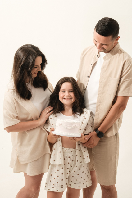 Семейная фотосессия в студии по выгодной цене от сети фотостудий Fashion Box в Уфе – фото № 30