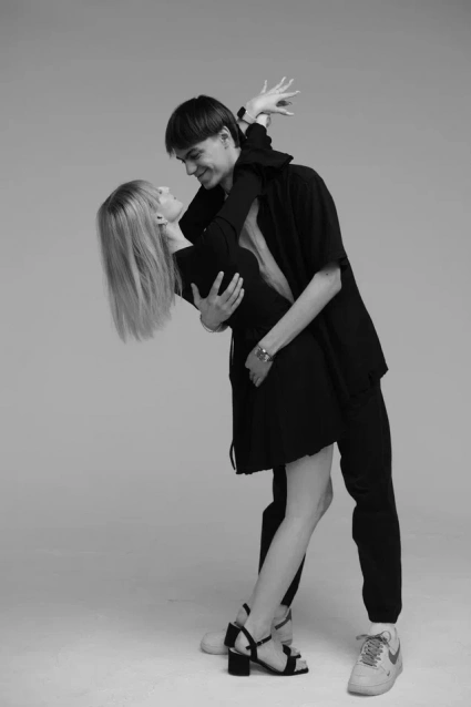 Фотосессия Love Story для пары - забронировать фотосессию в студии от сети фотостудий Fashion Box в Уфе – фото № 19