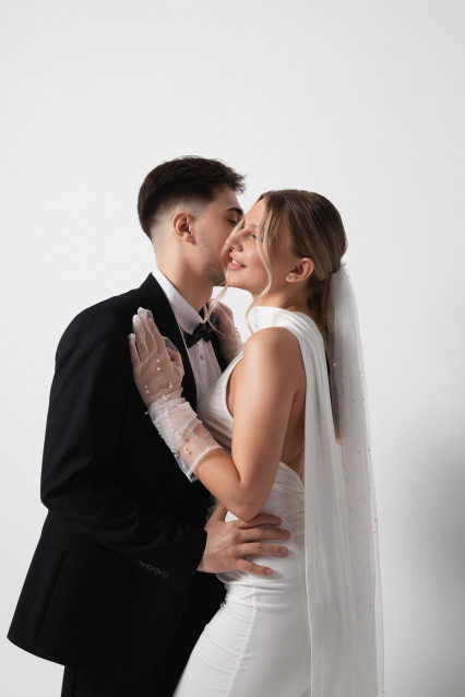 Свадебная фотосессия в Уфе — стиль, чувства и незабываемые кадры – фото № 2