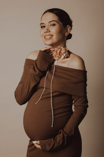 Фотосессия для беременных «В ожидании чуда» - заказать профессиональную фотосъемку от сети фотостудий Fashion Box в Уфе – фото № 2