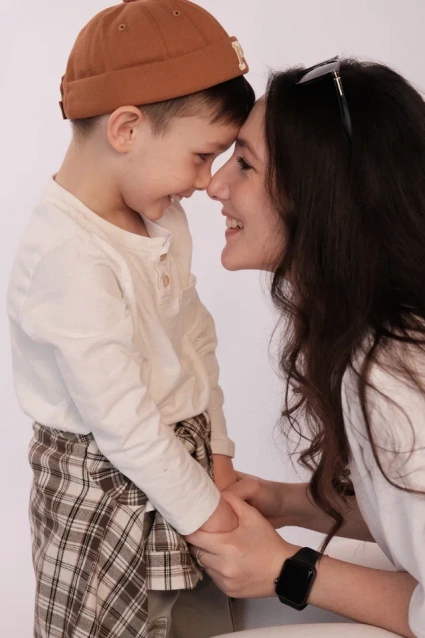 Семейная фотосессия в студии по выгодной цене от сети фотостудий Fashion Box в Уфе – фото № 10