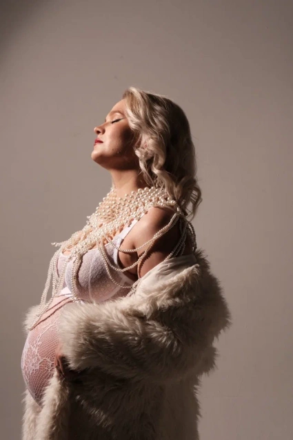 Фотосессия для беременных «В ожидании чуда» - заказать профессиональную фотосъемку от сети фотостудий Fashion Box в Уфе – фото № 13